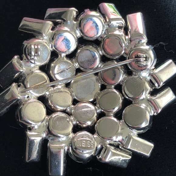 Large (2.25”)Vintage Weiss Rhinestone Brooch Pin - Picture 7 of 8